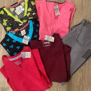 Women’s scrubs